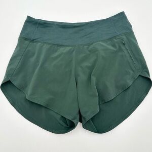 Outdoor Voices OV Hudson 2.5" Short in Green! PERFECT condition! Size M!!
